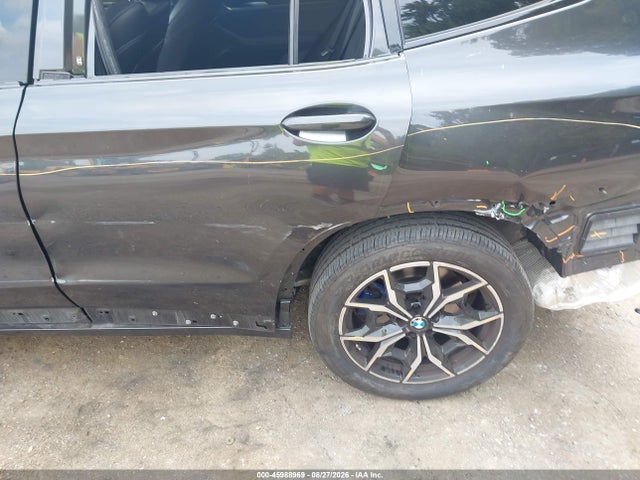45988969 :رقم المزاد ، 5UX83DP04N9M78298 vin ، 2022 Bmw X3 M40i مزاد بيع
