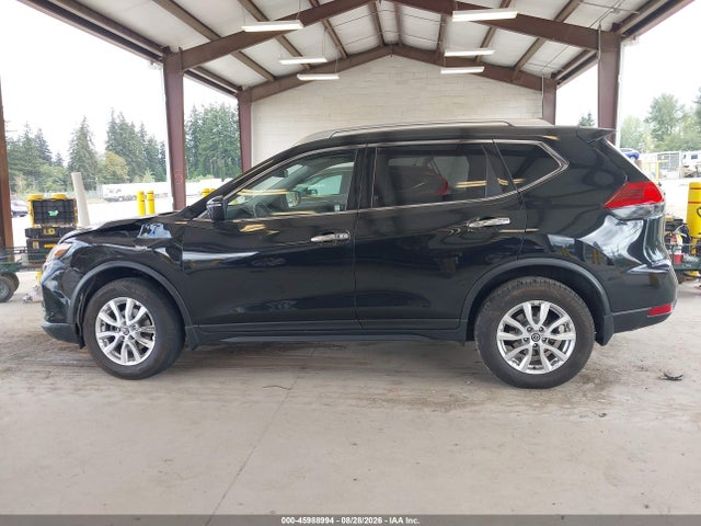 JN8AT2MV0HW011493 Nissan ROGUE SV