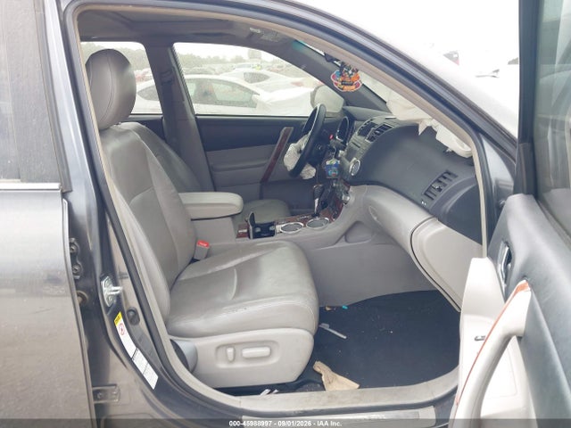 45988997 :رقم المزاد ، 5TDDK3EH8BS050320 vin ، 2011 Toyota Highlander Limited V6 مزاد بيع