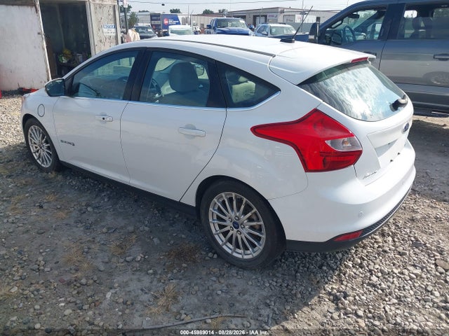 45989014 :رقم المزاد ، 1FADP3R45EL223408 vin ، 2014 Ford Focus Electric مزاد بيع