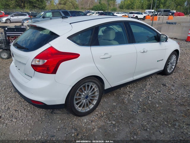 45989014 :رقم المزاد ، 1FADP3R45EL223408 vin ، 2014 Ford Focus Electric مزاد بيع