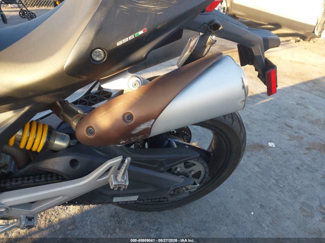 Ducati Monster 696 2014 ZDM1RADN1EB077756 Image 15