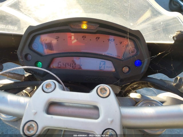 Ducati Monster 696 2014 ZDM1RADN1EB077756 Image 7