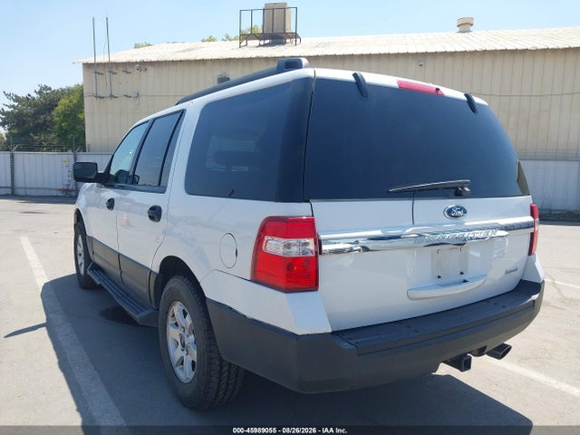 2015 Ford Expedition Xl მანქანა იყიდება აუქციონზე, vin: 1FMJU1GT6FEF45724, აუქციონის ნომერი: 45989055