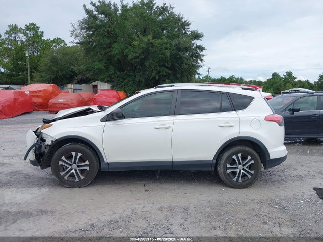 Продажа на аукционе авто 2018 Toyota Rav4 Le, vin: JTMZFREV4JJ188872, номер лота: 45989115