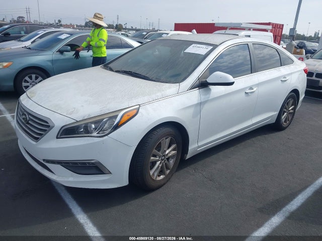 Hyundai SONATA SE 2015 5NPE24AF7FH133599 Image 2