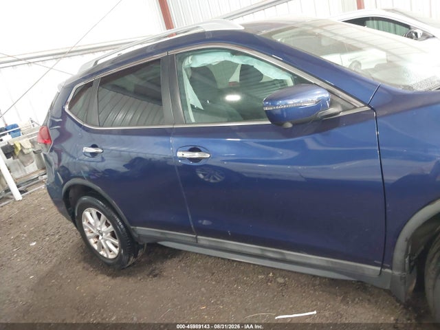 2017 Nissan Rogue Sv მანქანა იყიდება აუქციონზე, vin: 5N1AT2MV5HC867283, აუქციონის ნომერი: 45989143