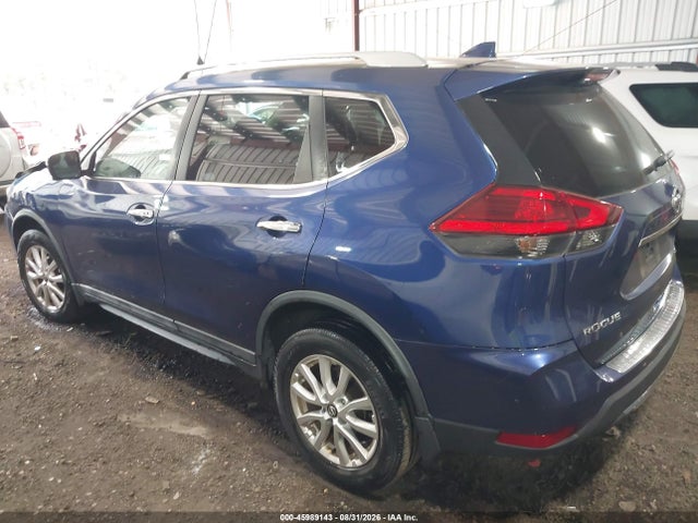 2017 Nissan Rogue Sv მანქანა იყიდება აუქციონზე, vin: 5N1AT2MV5HC867283, აუქციონის ნომერი: 45989143