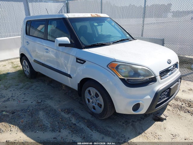 45989149 :رقم المزاد ، KNDJT2A58D7518551 vin ، 2013 Kia Soul مزاد بيع