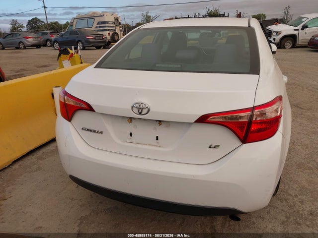 Toyota COROLLA LE 2018 2T1BURHE7JC055490 Image 16