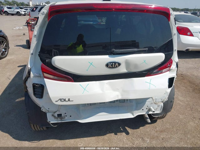 2020 Kia Soul Lx მანქანა იყიდება აუქციონზე, vin: KNDJ23AU7L7728265, აუქციონის ნომერი: 45989208