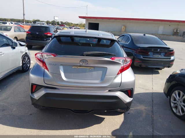 Toyota C-HR XLE 2018 NMTKHMBX6JR005994 Image 16