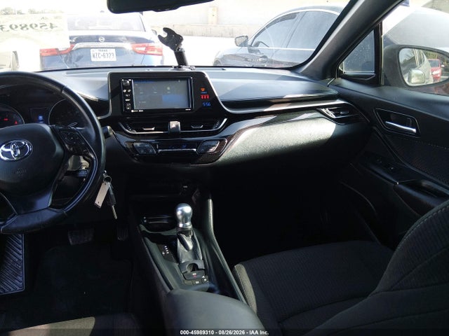 Toyota C-HR XLE 2018 NMTKHMBX6JR005994 Image 17