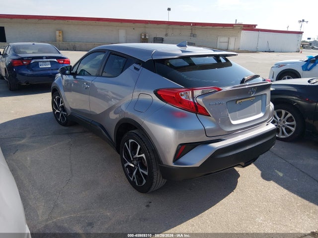 Toyota C-HR XLE 2018 NMTKHMBX6JR005994 Image 3