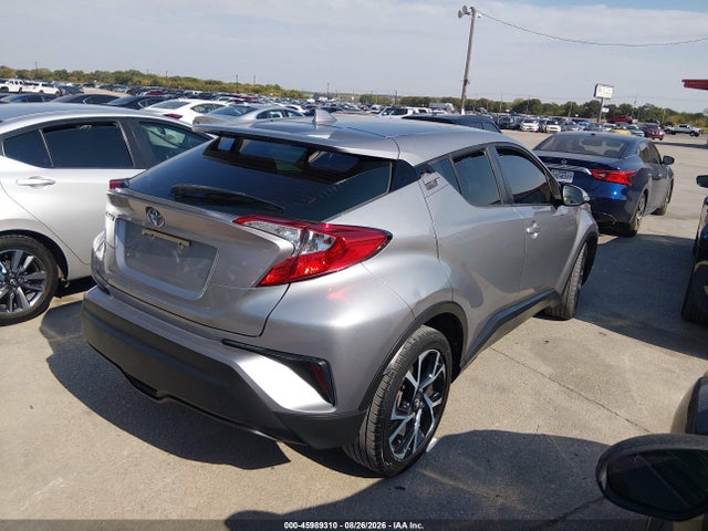 Toyota C-HR XLE 2018 NMTKHMBX6JR005994 Image 4