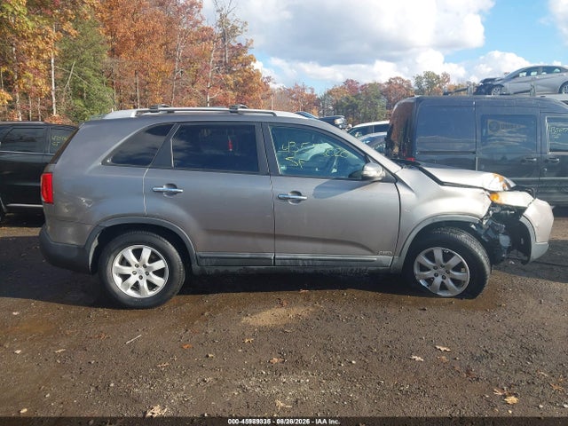 Aukcja sprzedaży 2011 Kia Sorento Lx, vin: 5XYKTCA19BG173635, numer aukcji: 45989335