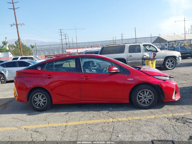 Toyota Prius Prime Plus 2017 JTDKARFP0H3066766 Image 14