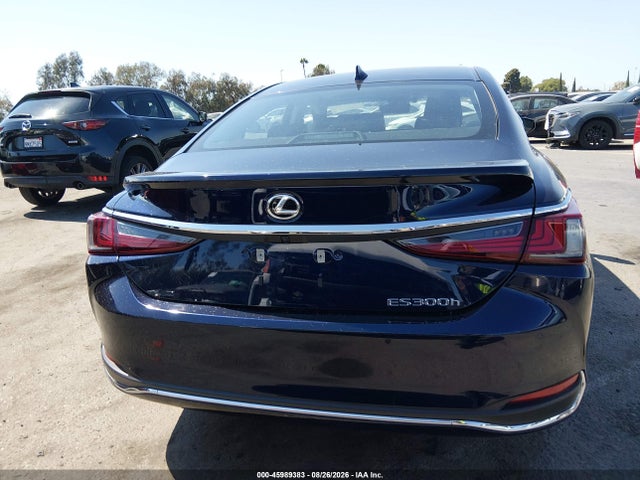 Lexus ES 300H 2024 58ADA1C1XRU048706 Image 16