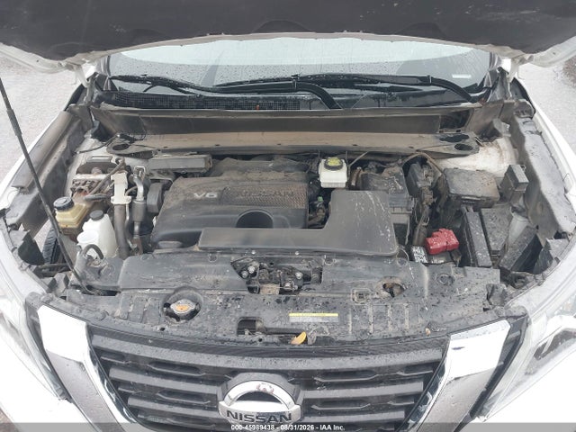 5N1DR2MN1JC668572 Nissan Pathfinder Sv