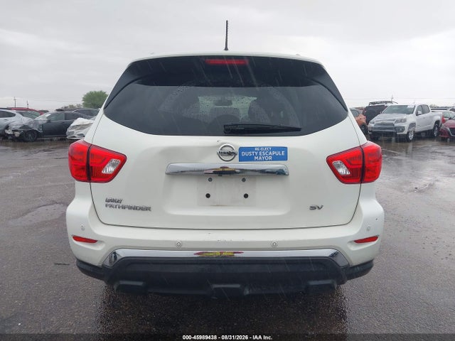 5N1DR2MN1JC668572 Nissan Pathfinder Sv