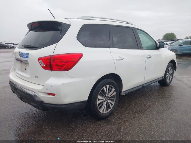 5N1DR2MN1JC668572 Nissan Pathfinder Sv