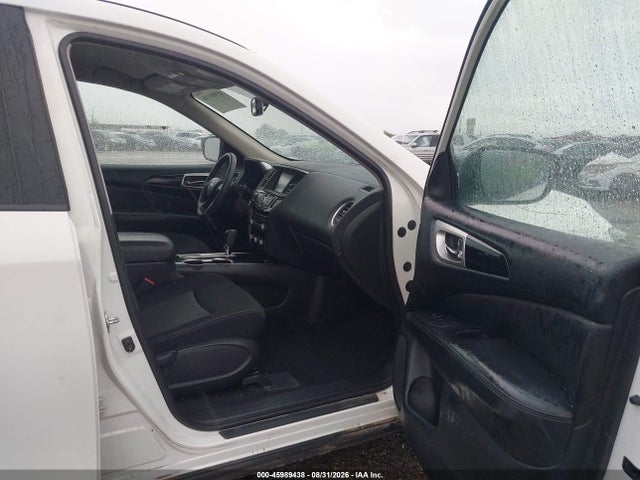5N1DR2MN1JC668572 Nissan Pathfinder Sv