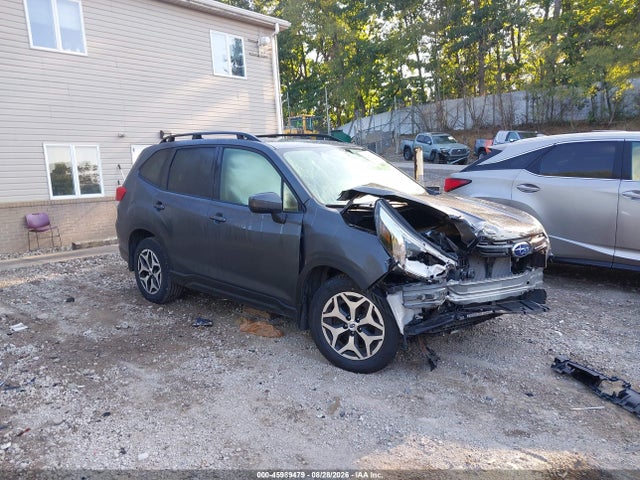 Продаж на аукціоні авто 2024 Subaru Forester Premium, vin: JF2SKACC5RH440651, номер лоту: 45989479