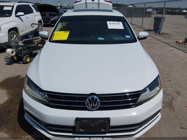 Продажа на аукционе авто 2018 Volkswagen Jetta 1.4t Se/1.4t Wolfsburg Edition, vin: 3VWDB7AJ3JM250615, номер лота: 45989482