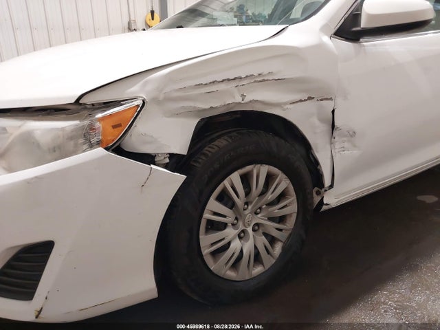 45989618 :رقم المزاد ، 4T1BF1FKXCU525677 vin ، 2012 Toyota Camry Le مزاد بيع