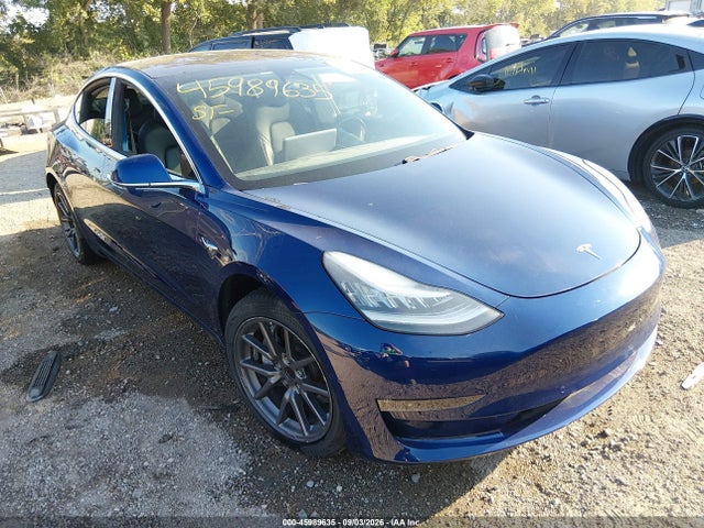 2018 Tesla Model 3 Long Range/mid Range მანქანა იყიდება აუქციონზე, vin: 5YJ3E1EA3JF160284, აუქციონის ნომერი: 45989635