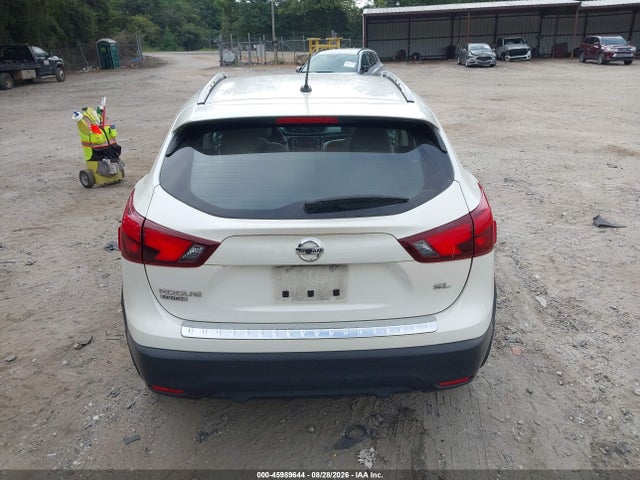 JN1BJ1CP9JW163820 Nissan Rogue Sport Sl