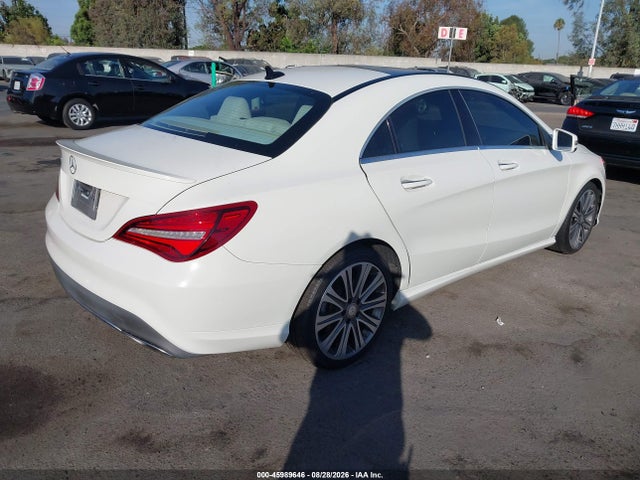 WDDSJ4EB9JN513975 Mercedes-Benz CLA 250