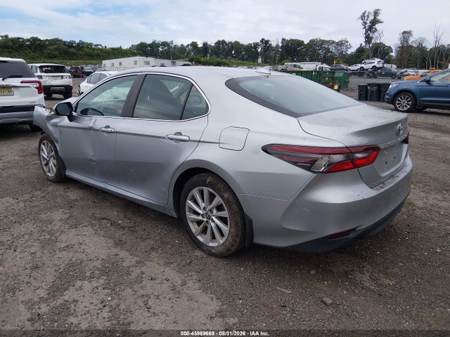 2021 Toyota Camry Le მანქანა იყიდება აუქციონზე, vin: 4T1C11AK4MU554927, აუქციონის ნომერი: 45989669