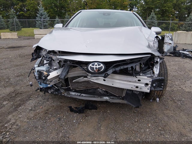 2021 Toyota Camry Le მანქანა იყიდება აუქციონზე, vin: 4T1C11AK4MU554927, აუქციონის ნომერი: 45989669