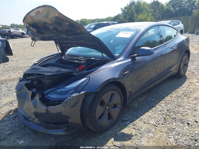 Tesla Model 3 Long Range Dual Motor All-wheel Drive 2021 5YJ3E1EBXMF048451 Image 2