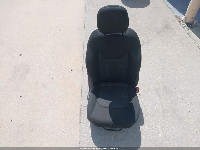 Продаж на аукціоні авто 2017 Jeep Renegade Latitude, vin: ZACCJABB7HPE72135, номер лоту: 45989687