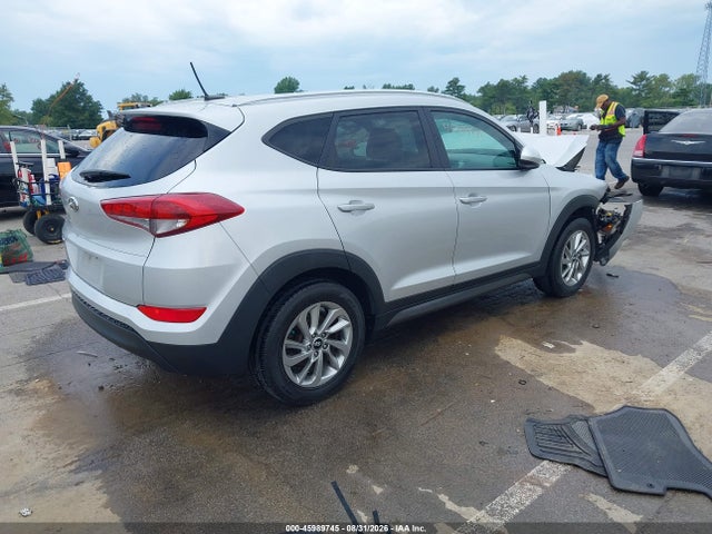 Aukcja sprzedaży 2016 Hyundai Tucson Se, vin: KM8J33A47GU204971, numer aukcji: 45989745