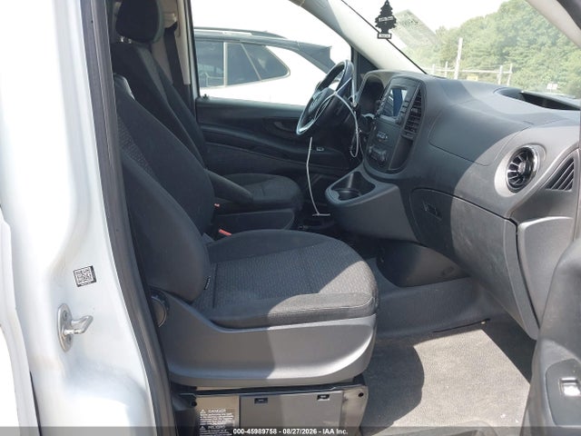 45989758 :رقم المزاد ، W1YV0CEYXN4176006 vin ، 2022 Mercedes-benz Metris مزاد بيع
