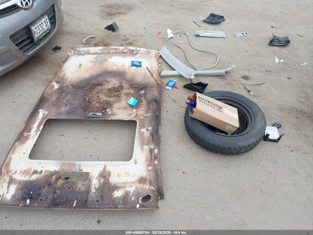 45989764 :رقم المزاد ، 2T1LR38EX3C058874 vin ، 2003 Toyota Matrix Xr مزاد بيع