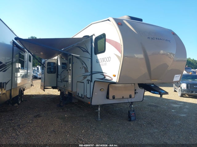 2018 Forest River Rockwood Freedom მანქანა იყიდება აუქციონზე, vin: 4X4FRLE20J1878402, აუქციონის ნომერი: 45989787