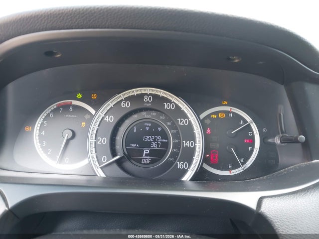 45989800 :رقم المزاد ، 1HGCR2F85FA005257 vin ، 2015 Honda Accord Ex-l مزاد بيع