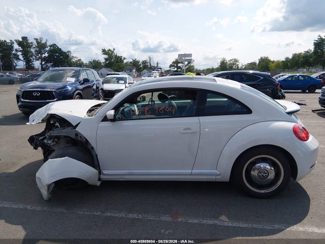 Aukcja sprzedaży 2012 Volkswagen Beetle 2.5l, vin: 3VWJP7AT9CM636626, numer aukcji: 45989804