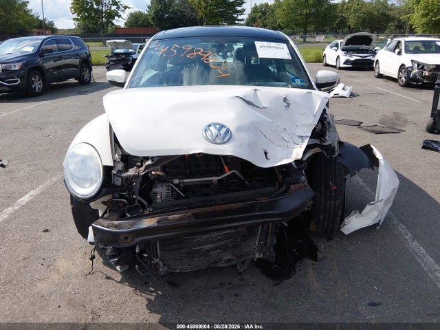 Aukcja sprzedaży 2012 Volkswagen Beetle 2.5l, vin: 3VWJP7AT9CM636626, numer aukcji: 45989804