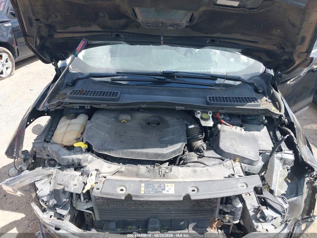 45989810 :رقم المزاد ، 1FMCU9G91FUB65028 vin ، 2015 Ford Escape Se مزاد بيع