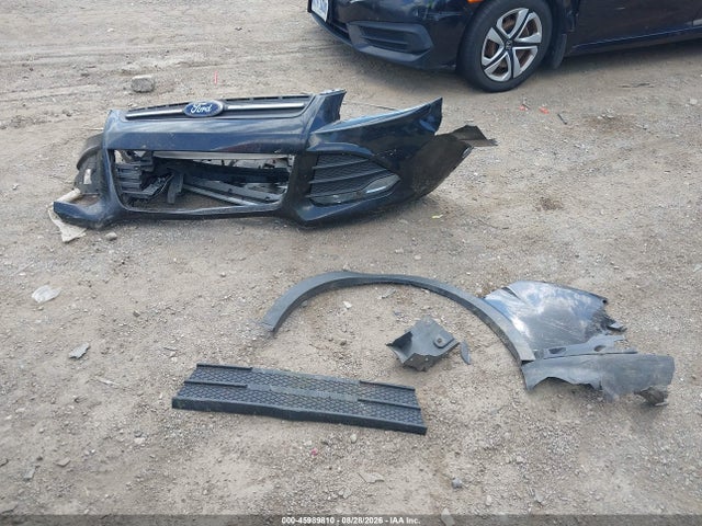 45989810 :رقم المزاد ، 1FMCU9G91FUB65028 vin ، 2015 Ford Escape Se مزاد بيع
