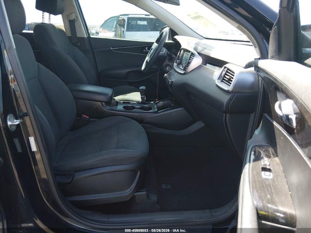 2019 Kia Sorento 2.4l L მანქანა იყიდება აუქციონზე, vin: 5XYPG4A31KG578650, აუქციონის ნომერი: 45989853