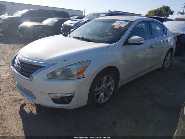 2015 Nissan Altima 2.5 Sv მანქანა იყიდება აუქციონზე, vin: 1N4AL3AP9FC172307, აუქციონის ნომერი: 45989861