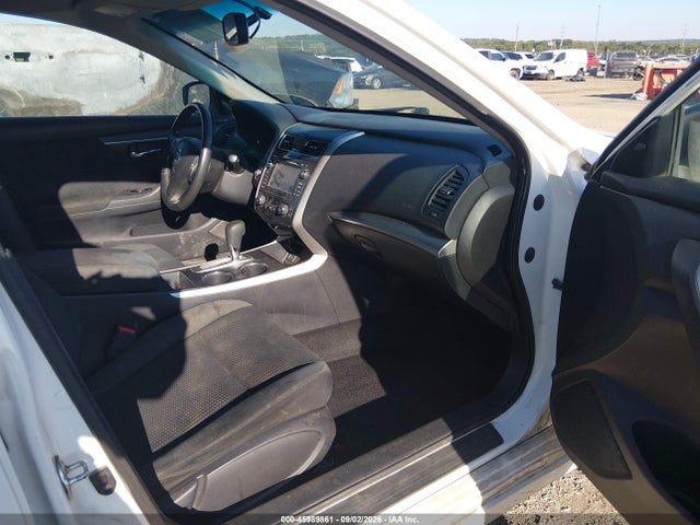 2015 Nissan Altima 2.5 Sv მანქანა იყიდება აუქციონზე, vin: 1N4AL3AP9FC172307, აუქციონის ნომერი: 45989861