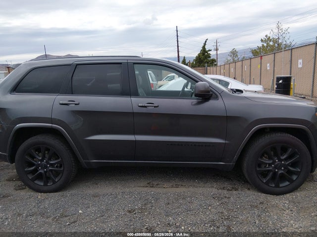 1C4RJFAG6HC786223 Jeep Grand Cherokee Altitude 4x4