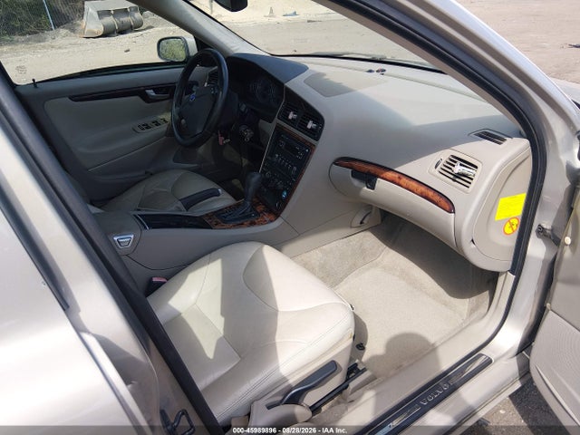 45989896 :رقم المزاد ، YV1RS612752468608 vin ، 2005 Volvo S60 مزاد بيع